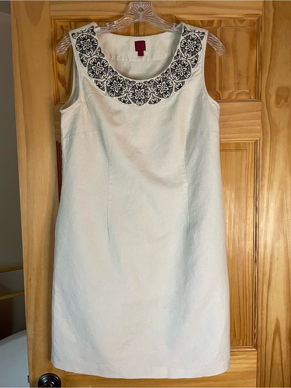 Linen Blend Dress with Embroidered Collar